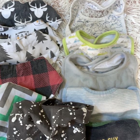 Large bundle of baby boy bibs - Picture 4 of 5